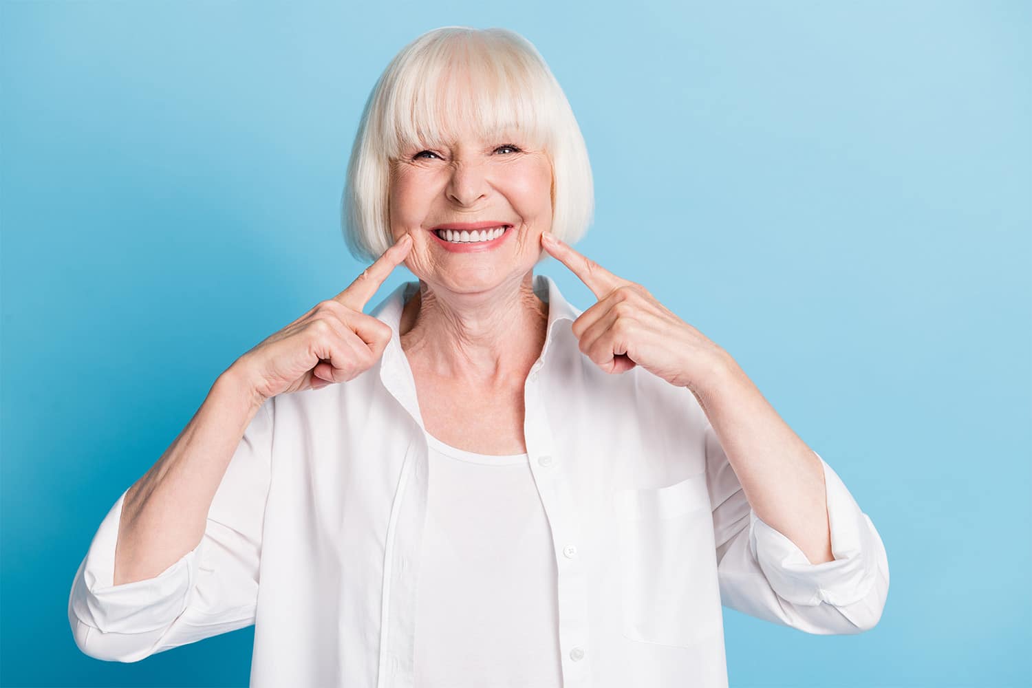 6 Tips for Living With Dentures